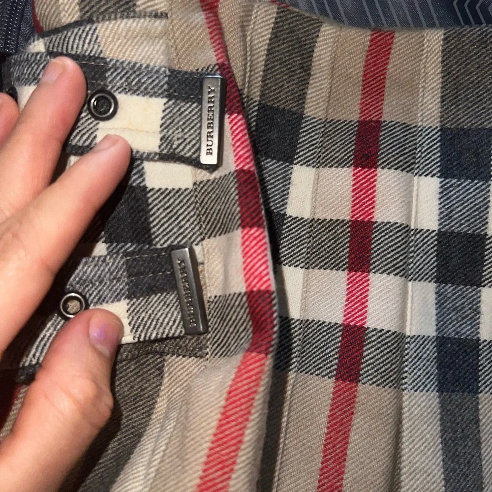 Authentic Burberry Tan Plaid Women's Skirt - Picture 3 of 6